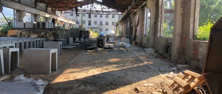 Пограбування у Сваляві: із виробничого цеху винесли електроінструментів на 10 тисяч