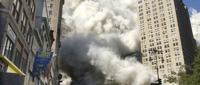 Теракт і падіння веж-близнюків у США 20 років тому: як 11 вересня викликало епоху політичних потрясінь