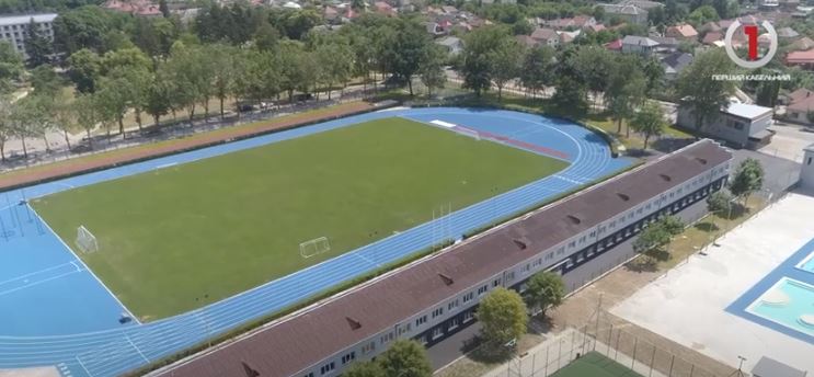 У Мукачеві бігуни з усієї області позмагаються у пробіжці історичними локаціями міста над Латорицею (ФОТО, ВІДЕО)