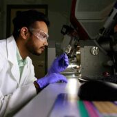 Вчені розробили кераміку, яка може самостійно відновлюватися