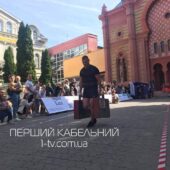 Закарпатські стронгмени-аматори змагаються за першість в Ужгороді 