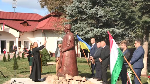 На Берегівщині встановили пам’ятник Іштвану Сечені