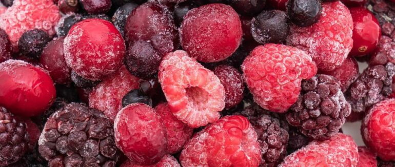 Ці 11 продуктів не можна заморожувати в жодному разі