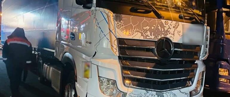 На Закарпатті патрульні затримали нетверезого, який залишив місце ДТП і поводив себе агресивно