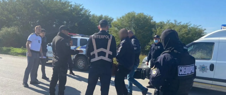 Перебував у міжнародному розшуку: на Закарпатті затримали громадянина Румунії