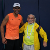 97-річний українець-рекордсмен зіграв у теніс з легендою світового тенісу Рафаелем Надалем