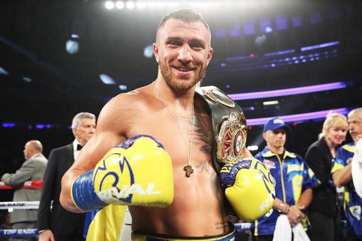 Стала офіційно відома дата наступного бою Ломаченка