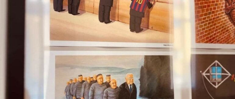 “Вільні люди”: у Мукачеві відкрили виставку карикатур