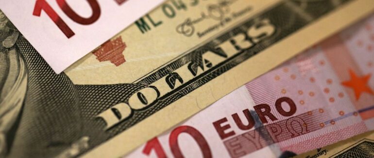 Курс долара і євро на 23 жовтня
