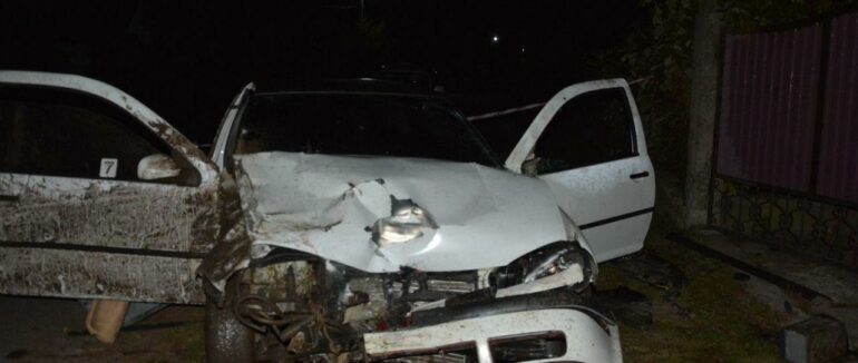 Вночі на Мукачівщині водій “під кайфом” скоїв смертельну ДТП, у якій загинула 17-річна дівчина і одна неповнолітня травмована