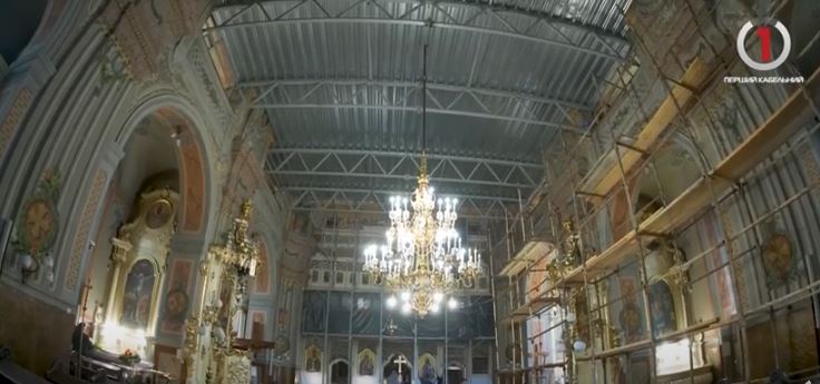 Відновлення історії: як проходить реставрація унікального іконостасу в Ужгороді (ФОТО, ВІДЕО)