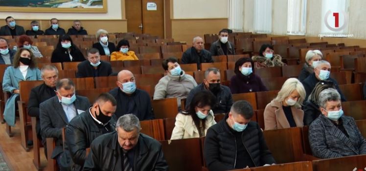 Бюджет, цільові програми та передача майна: акценти сесії Мукачівської райради (ВІДЕО)