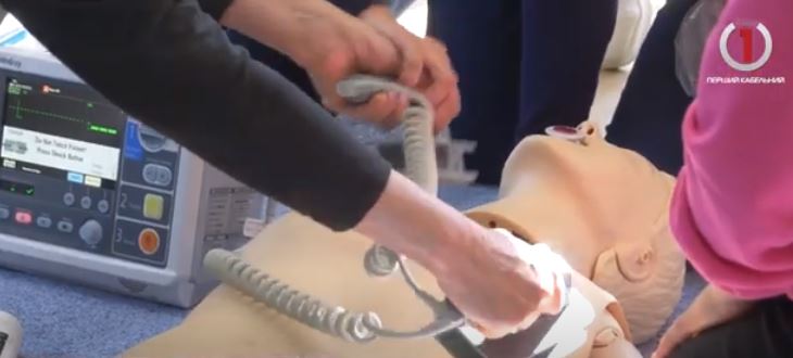 Реанімувати пацієнта: в Ужгороді тривають навчання фахівців екстреної медичної допомоги (ФОТО, ВІДЕО)