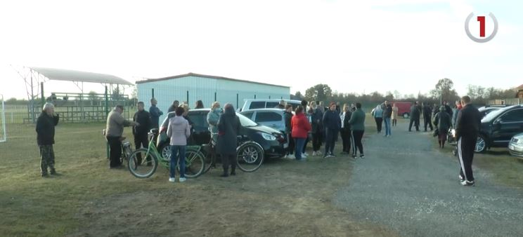 Безкарність ромів: жителів сіл Холмок та Концово регулярно обкрадають (ВІДЕО)