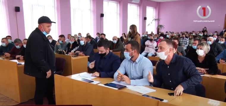 Гучна сесія: у Виноградівській міській раді розглянули земельні питання (ВІДЕО)