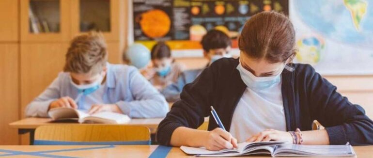 З понеділка в школах Мукачева відновлюється навчання