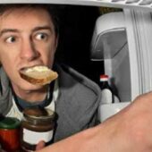 Пізній перекус: що можна з’їсти перед сном, якщо дуже захотілося