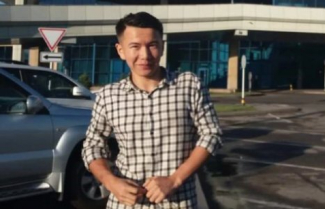 Їлісена Аєркена, якого хотіли стратити у Китаї, залишили в Україні