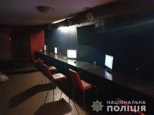 На Закарпатті виявили іще одну підпільну ігротеку