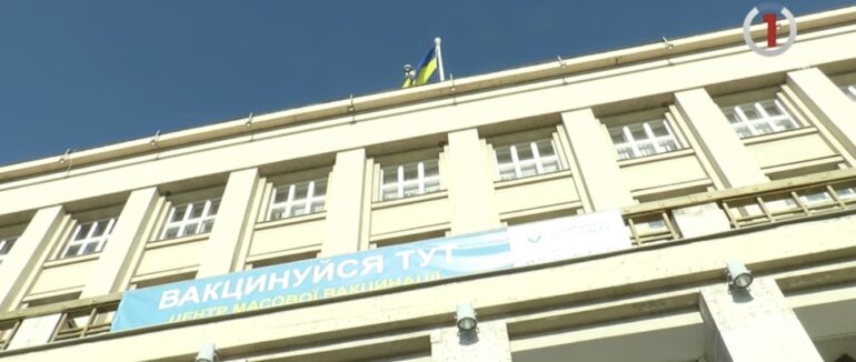 Понад 20 тисяч доз: Уряд Угорщини передав Закарпаттю вакцини від інфекційних хвороб (ВІДЕО)