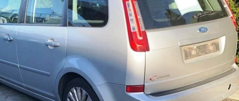 Розшукувався Інтерполом: на Закарпатті прикордонники затримали викрадений в Італії “Ford”