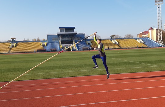 В Ужгороді на “Авангарді” кращі легкоатлетисти готуються до чемпіонату
