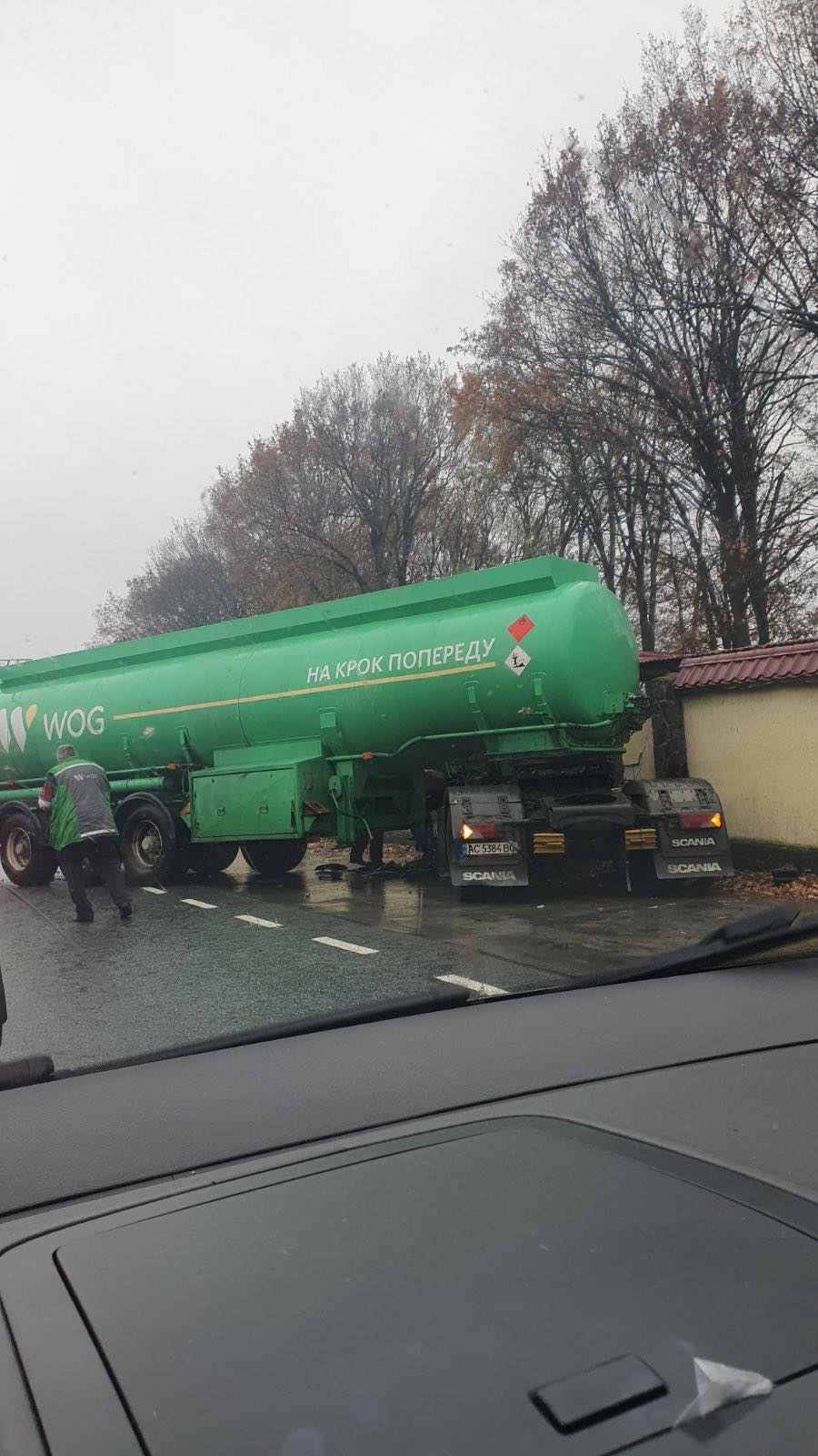 На Іршавщині трапилась масштабна автотроща: водій легковика загинув на місці