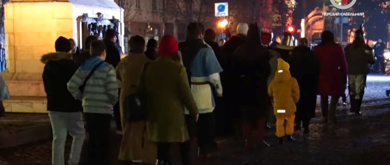 Вогняне шоу та окроплення площі вином: День Святого Мартина у Мукачеві (ФОТО; ВІДЕО)