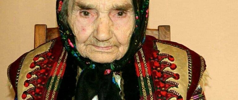 Мешканка Рахова сьогодні відзначає 100-річчя