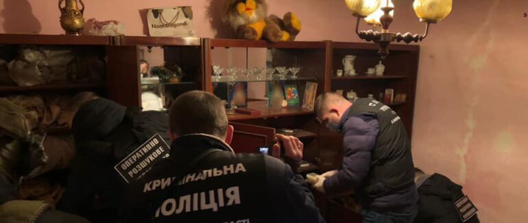 На Закарпатті затримали чоловіків, які незаконно переправляли нелегальних мігрантів до країн ЄС