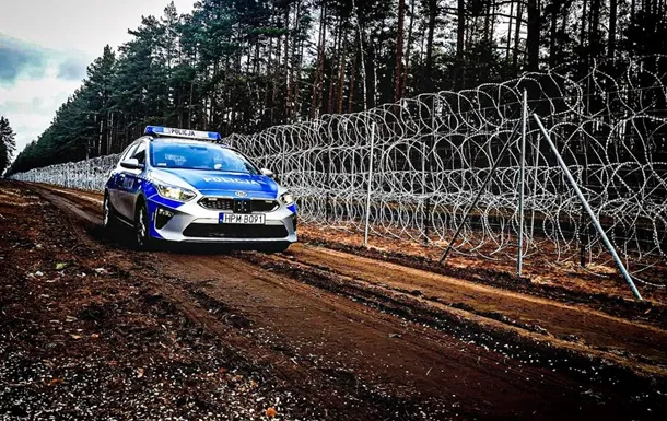 Мігранти у Польщі: трьох українців звинуватили у перевезенні нелегалів