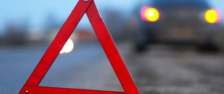 Моторошна ДТП на Закарпатті: легковик вилетів на зустрічну смугу