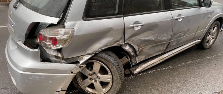 В Ужгороді на об’їзній п’яний водій на Audi врізалася Mitsubishi