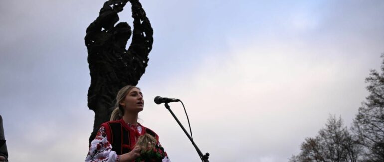В Ужгороді вшанували пам’ять жертв Голодоморів