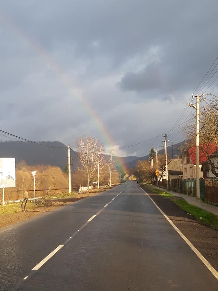 У небі над Закарпаттям спостерігали феєричне видовище