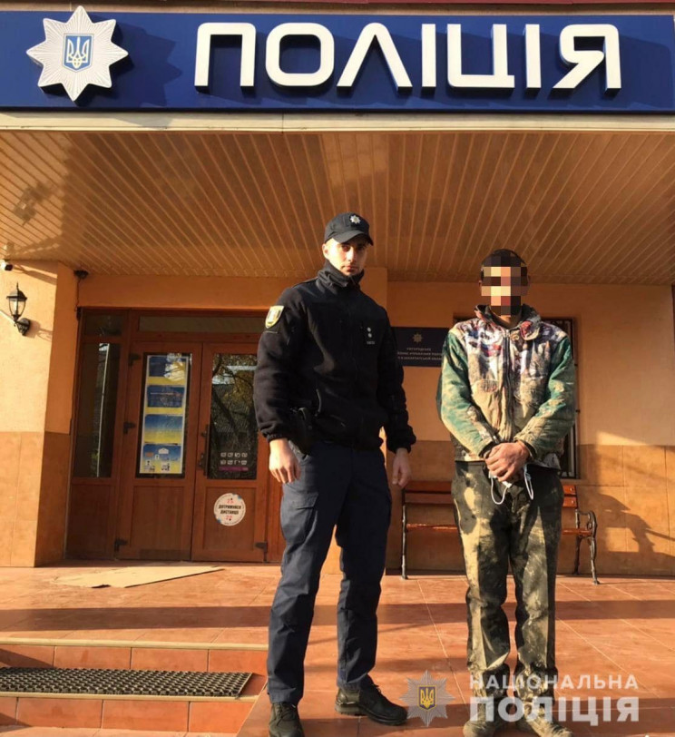 Ранковий крадій в Ужгороді: чоловік намагався викрасти оптико-волоконний кабель