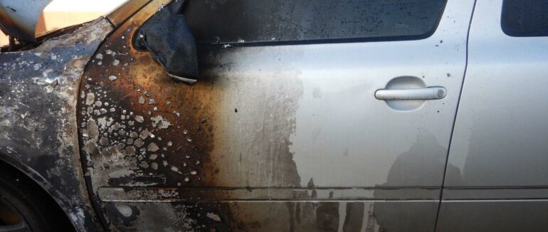 В Берегові затримали чоловіка, який підпалив авто місцевого жителя