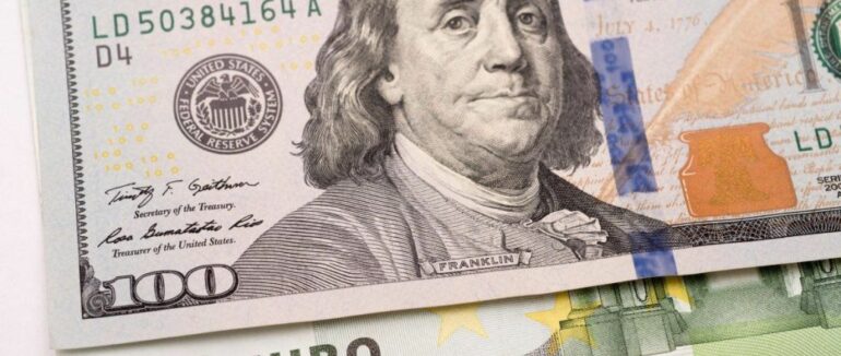 Курс долара і євро на 30 листопада