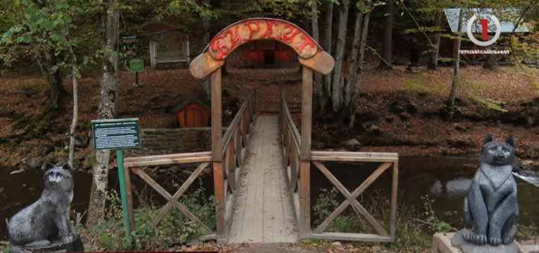 Джерело «Буркут» і альтанки: цікава локація на Тячівщині (ФОТО, ВІДЕО)