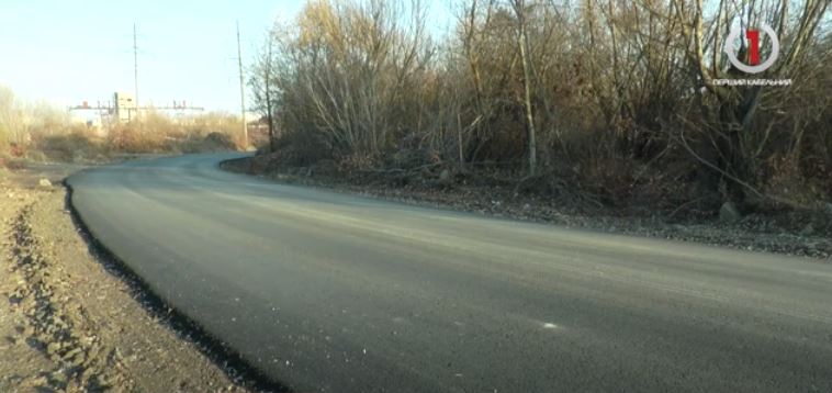 Капітальний ремонт: в Ужгороді триває дорожнє оновлення трьох вулиць (ВІДЕО)