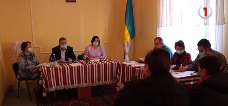 «ДІЯ» та стратегія розвитку Ясіня: депутати провели сесію (ВІДЕО)