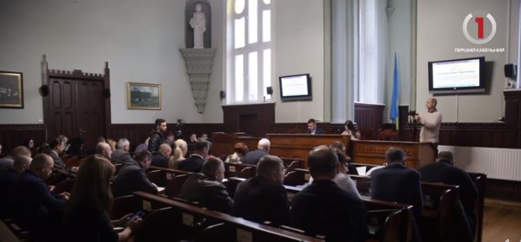 Вручення відзнаки та важливі рішення: сесійне засідання у Мукачівській міськраді (ВІДЕО)