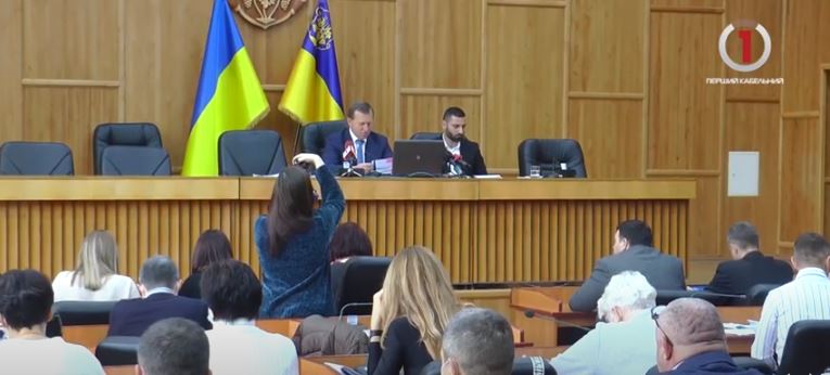 Більше 50-ти питань порядку денного: в Ужгороді відбулося довгоочікуване засідання сесії (ВІДЕО)