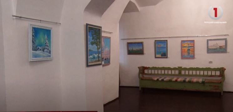 «Барви мого світу»: у Мукачівському замку «Паланок» презентували картини Нателли Овсієнко (ФОТО, ВІДЕО)