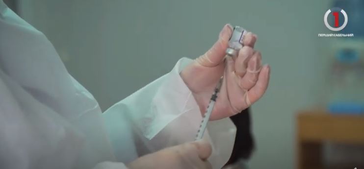 COVID-щеплення: в Іршаві з 300-от планових вакцинують тільки 70 осіб на день (ВІДЕО)