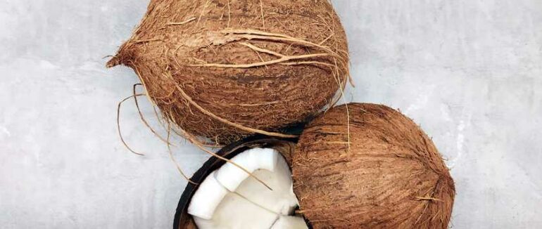 Як приготувати вдома кокосове молоко: його користь та способи використання