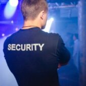 У Мукачеві заклади, які працюють до допізна, повинні будуть встановити металошукачі та відеокамери