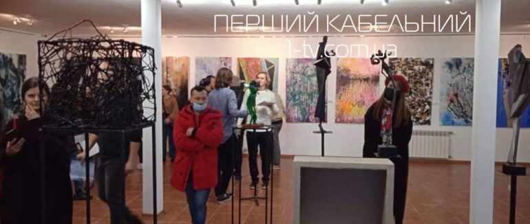 В Ужгороді відбулося відкриття виставки “Двері душі”