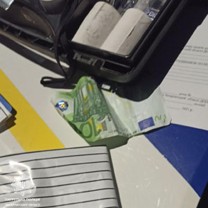 100 євро: в Ужгороді п’яний водій пропонував хабар патрульним