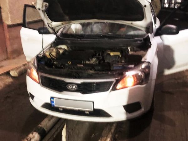 Українець позбувся автівки: на Закарпатті затримали тютюнову контрабанду